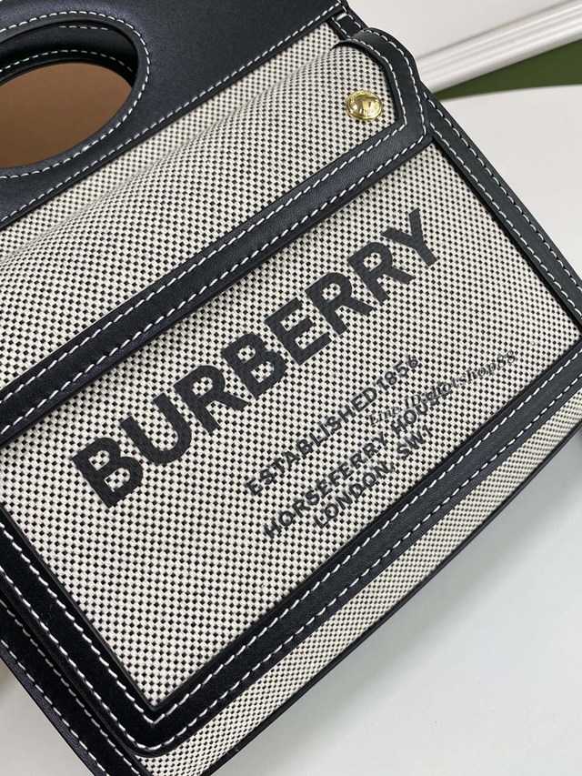 Burberry專櫃新款小號撲克包 巴寶莉帆布托特包手提肩背女包 yxb1092